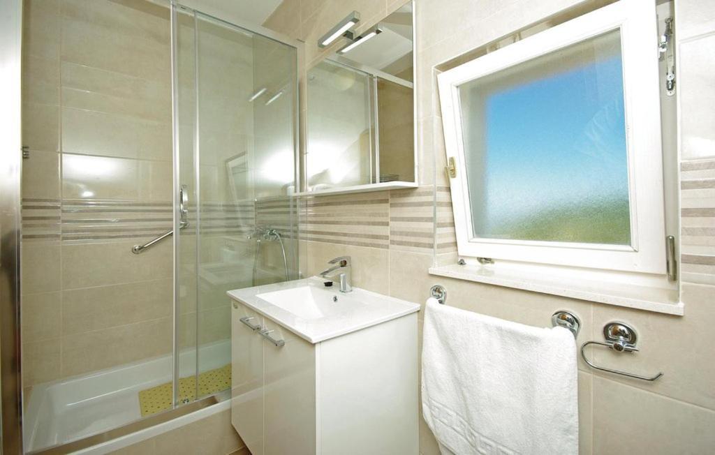 Villa Ursula ポドゥゴラ 部屋 写真
